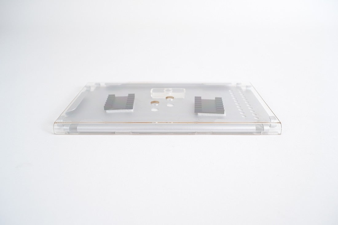 Splice Tray 12 Position Fusion Splice (7"L x 4.13"W x 0.38"H)