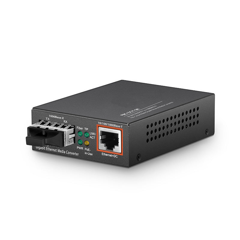 1x 10/100/1000Base-T to 1x 1000Base-X Single Mode SC 1310nm 10km Gigabit Ethernet PoE+ Media Converter, American Plug Standard