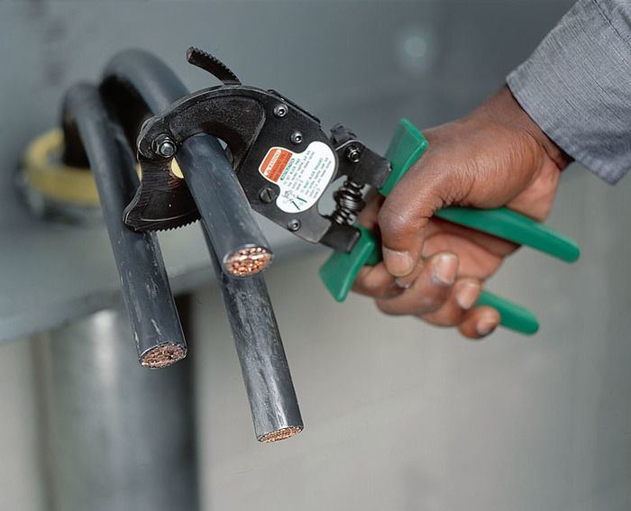 Fully Ratcheting Cable Cutter up to 35mm Diameter
