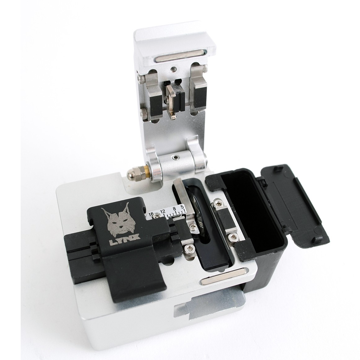 LYNX Precision Fiber Optic Cleaver with Fiber Basket