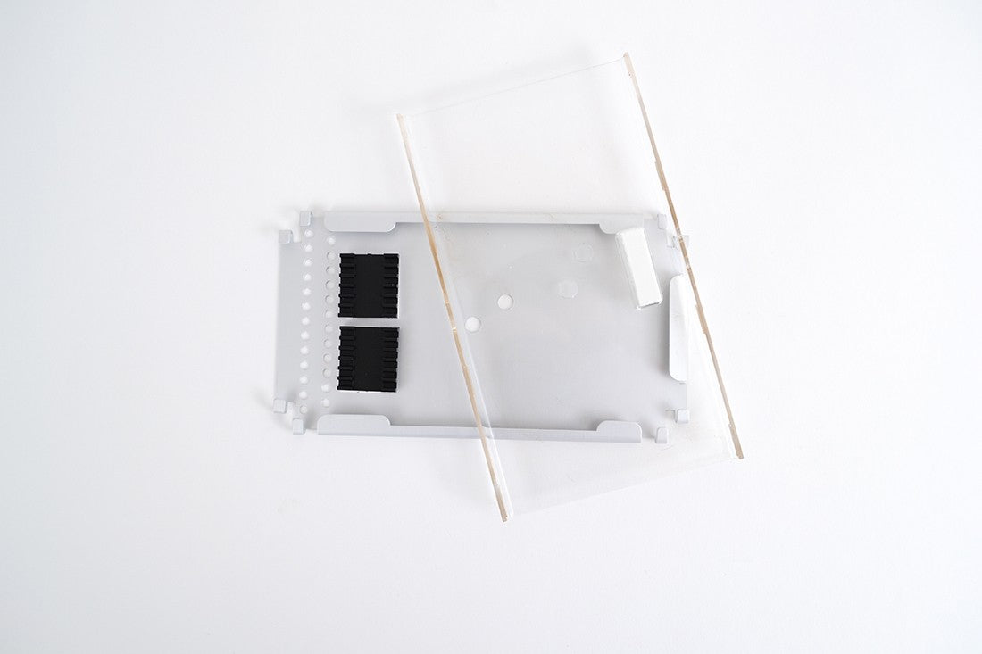 Splice Tray 12 Position Fusion Splice (7"L x 4.13"W x 0.38"H)