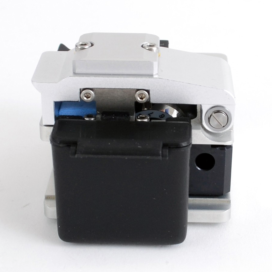 LYNX Precision Fiber Optic Cleaver with Fiber Basket